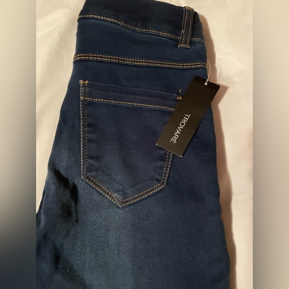 TROVARE DARK WASH JEANS - Picture 5 of 9